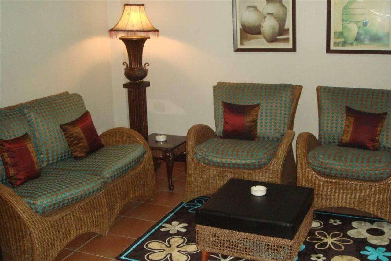 Blue Pearl Hotel & Apartments Dar es Salaam Exterior photo