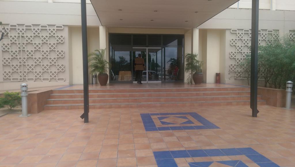 Blue Pearl Hotel & Apartments Dar es Salaam Exterior photo