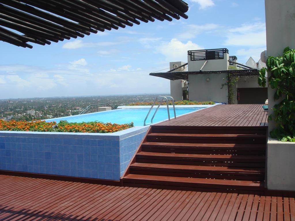 Blue Pearl Hotel & Apartments Dar es Salaam Exterior photo